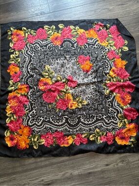 🧡 2/$15 🧡 Floral Black Square Decorative Scarf - Pink & Orange Roses